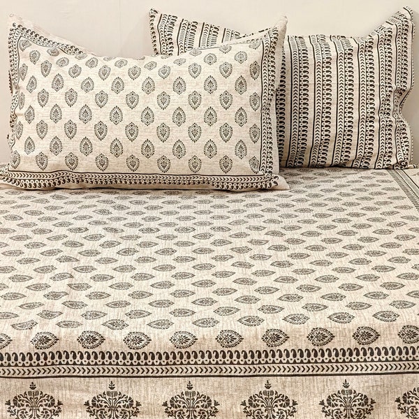 Hand Block Printed Cotton Bedsheet with 2 Pillow Covers, King Size Cotton Flat/Fitted Bedsheet Set for Home Décor, Indian Home Décor