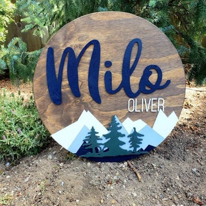 Redondo desierto bosque bosque tema niños habitación guardería madera círculo nombre signo pared colgante. Milo Oliver
