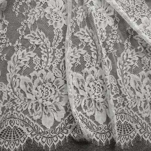 Chantilly Lace Stoff, Alencon Spitzenstoff, Lace Stoff mit Retro Blumen, Eyelash Lace Fabric.By Das Stück 3Meter