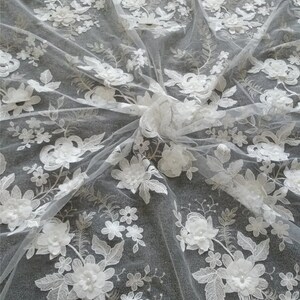 3D Pearl Flower Lace Fabric: Bridal Wedding Gown Applique