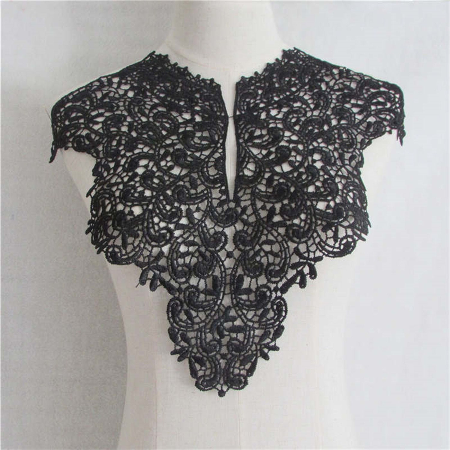 Jovitec 2 Pieces White Collar Lace Collar Fabrics Embroidery Lace DIY Neckline Applique Patches