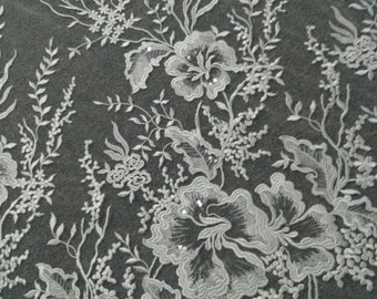 Tela de encaje con lentejuelas y bordado floral: Alta costura para vestidos de novia