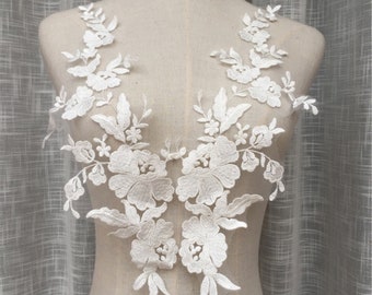 Floral Lace Applique Pair: Off-White Rayon Wedding Dress Embellishment 1 Pair