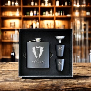 Personalized Flask Set Custom Engraved Initials Hip Flask, Best Man Gift, Groomsmen Gift, Monogram Flask,Valentine&#39;s, Mother&#39;s, Father&#39;s Day