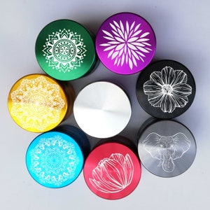 Regalos del día de Navidad Personalice su molinillo de hierbas con inspiración de diseño Los mejores accesorios de regalo personalizados Regalos para el padre, la madre y más