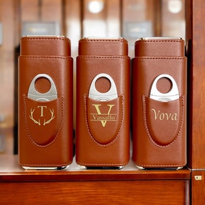 Personalized Cigar Case with Cutter, Engraved Travel Humidor, Groomsmen Gift bild 2