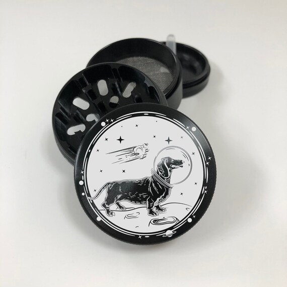 Grinder Astronaut Helmet - Personalized Grinder, Laser Engraved 5 piece Crusher, Gift for Him,  personalised grinder