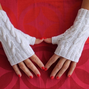 Hand-knitted ARM WARMERS WOOL Polyacrylic White / Cream White arm warmers hand-knitted wrist warmers Christmas gift warm winter gloves