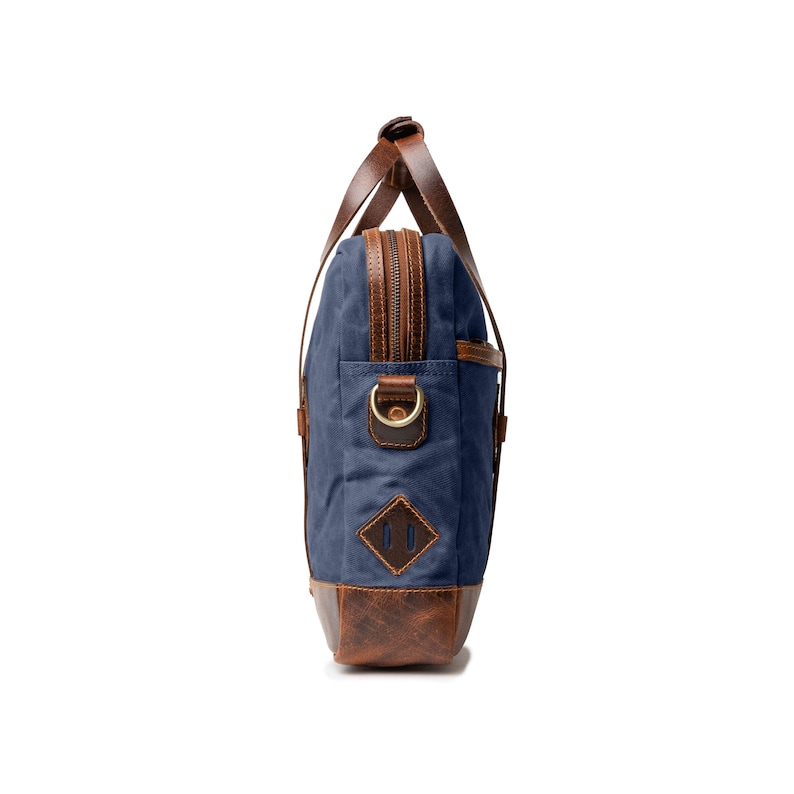 DRAKENSBERG Aktentasche Noah Ozean-Blau, handgemachte Laptoptasche & Messenger Bag für Herren aus gewachstem Canvas und gehärtetem Leder Bild 6