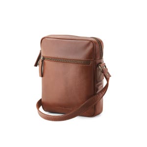 DRAKENSBERG Umhängetasche »Carlo« in elegantem Kastanien-Braun, handgemachte Luxus Schultertasche aus nachhaltigem Büffelleder