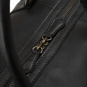 DRAKENSBERG Weekender »James« (50) Black, handcrafted leather travel bag & carry-on for men image 8