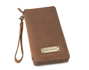 DRAKENSBERG Travel Wallet »Tom« Havana-Brown, handmade travel wallet & case for men made of fine and sustainable leather