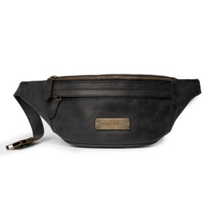 DRAKENSBERG Bum Bag Mel Vintage-Black, handmade fanny pack & shoulder bag for men made from sustainable premium leather imagem 4
