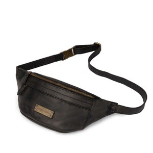 Sac banane »Mel« DRAKENSBERG noir vintage, sac ceinture et sac à bandoulière fait main pour homme en cuir premium durable