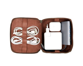 DRAKENSBERG Cable Case »Tony« (S) Vintage-Brown, Small leather case for travel, leisure and work, organises charging cables and accessories