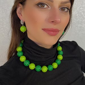 Buntes Bubblegum Perlen Schmuck Set - Chunky Halskette mit Ohrringen - Trendy und lebendige Spaß Accessoires