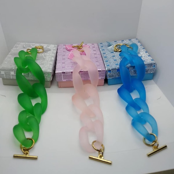 Grosse chaîne en acrylique à maillons cubains dans des tons pastel givrés - Bracelet en plastique tendance