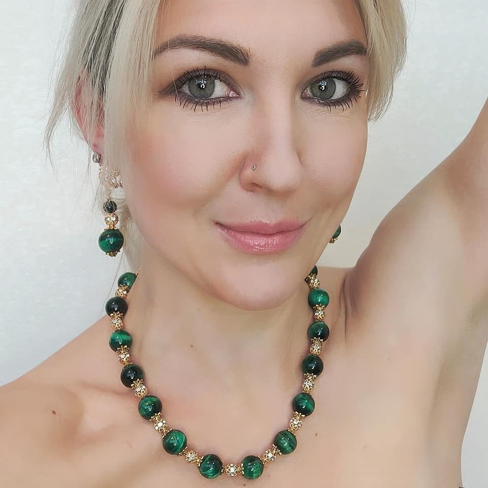 Cat Eye Necklace and Earrings Setforest Green Gemstone Beaded Etsy