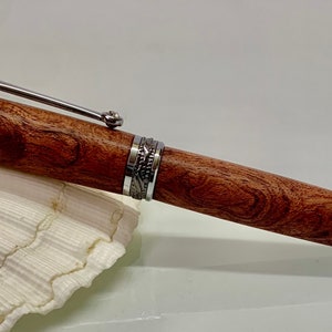 Vulpen gemaakt van Bubinga Pommele, met de hand gedraaid, graveren mogelijk