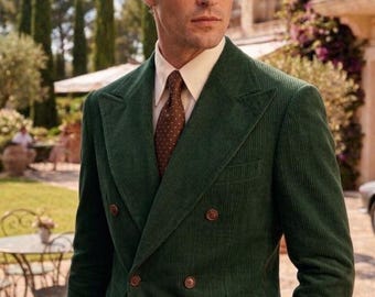 Traje cruzado de hombre en verde esmeralda – Blazer de estilo clásico con costuras en contraste.