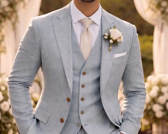 Traje de lino azul cielo de 3 piezas – Corte ajustado, ideal para bodas y ocasiones formales.