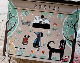 custom painting, hand painted mailbox, artful mailbox, big post pox, artfull letter box