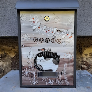 custom paintinggifts, home gifts, cottage mailbox,two cats, hand paintedailbox, wedding, briefkasten, boite aux lettres
