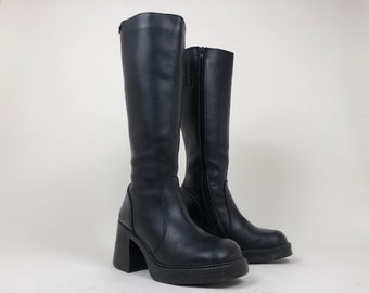 chunky boots 90s