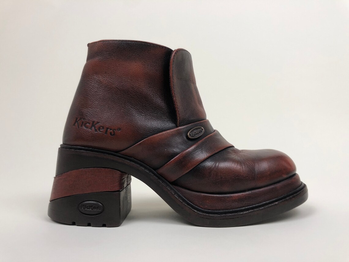 brown square toe platform boots