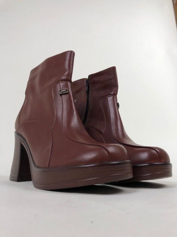 vintage 90s platform boots