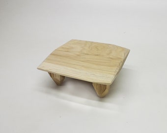 Mini meditation table - Japanese altar table sustainable wood - Prayer puja stand - Wooden soap stand - Farmhouse weathered pedestal