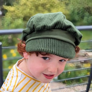 Michel hat balloon cap corduroy forest green sun protection