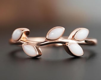 Breastmilk Jewelry branch Ring with 3 Leaf-Shaped Stones on Top & 2 on the Bottom | Rose Gold-Plated Sterling Silver Band | KeepsakeMom