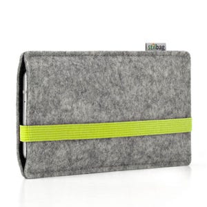 Handyhülle für iPhone 16e, 16, 16 Plus, 16 Pro, 16 Pro Max / passgenaue Handytasche aus Wollfilz / Hochwertige Schutzhülle LEON von Stilbag