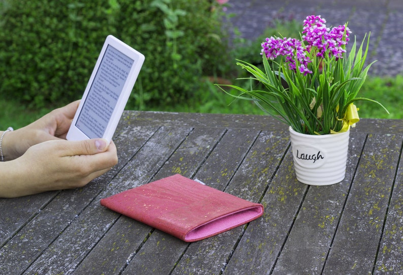 E-book Reader H\u00fclle aus Kork und Wollfilz Farbe pink altrosa
