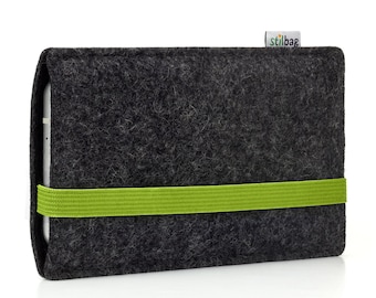 Sleeve for iPhone 15, 15 Pro, 15 Plus, 15 Pro Max by Apple - wool felt protective cover model "LEON"