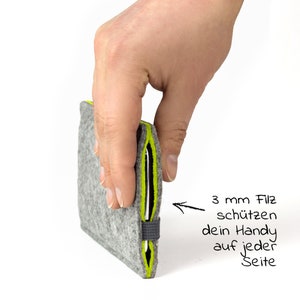 Handytasche mit EC-Kartenfach / Maßgeschneiderte Handyhülle aus Wollfilz Bild 8