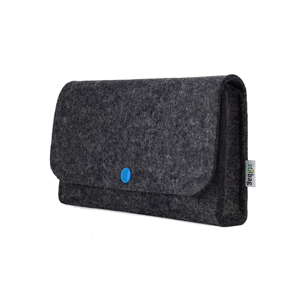 NIVO bag for electronics accessories made of wool felt