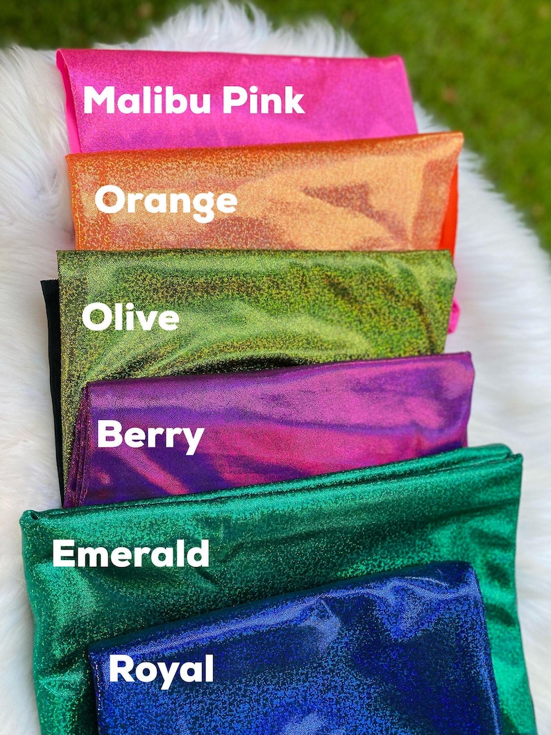 Puede incluir: Seis muestras de tela brillante de diferentes colores, etiquetadas como "Malibu Pink", "Orange", "Olive", "Berry", "Emerald" y "Royal".