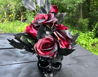 Gothic Double Skull Wedding Centerpiece, Skull Floral, Goth