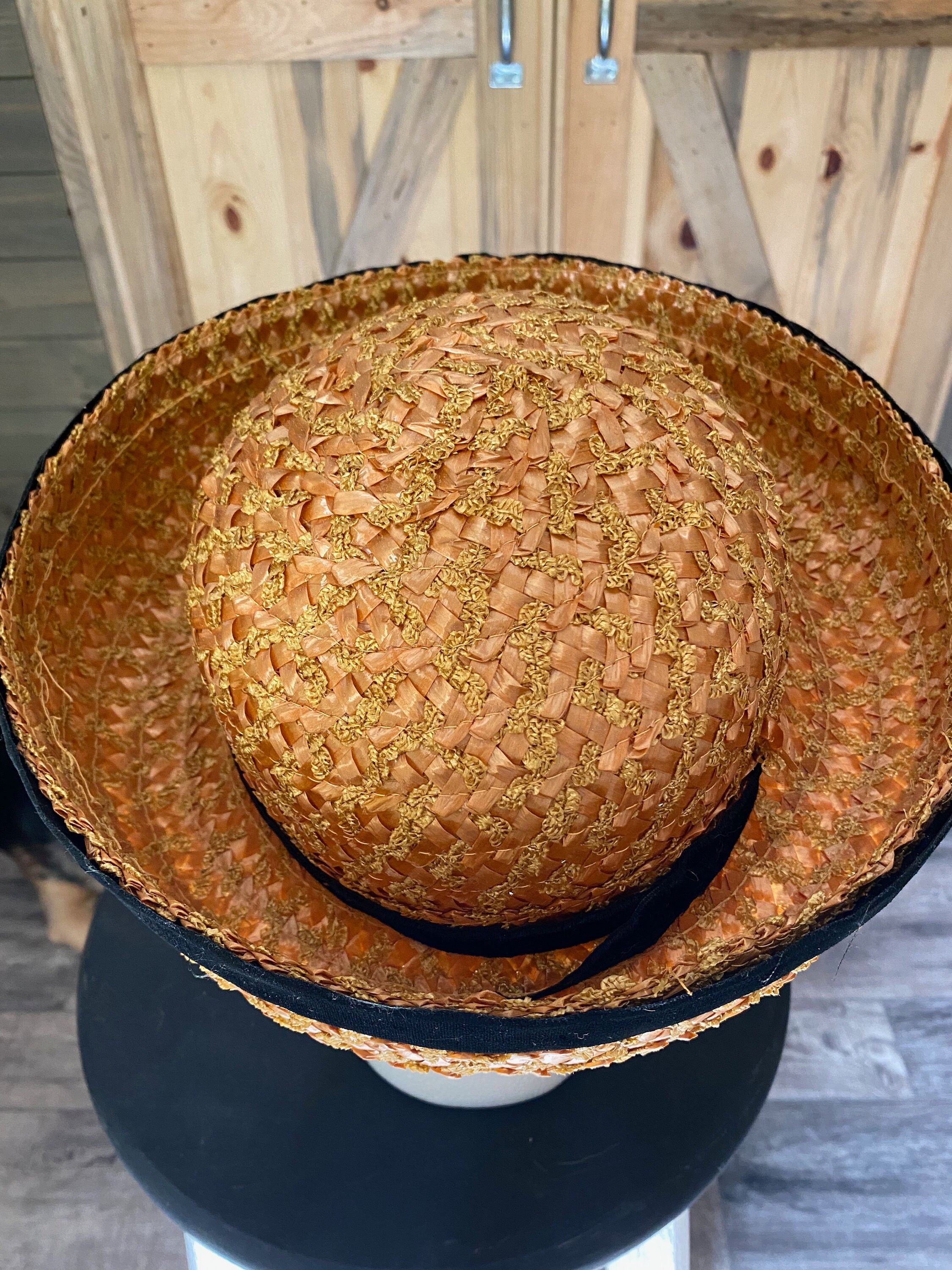 A vintage 1950s or 1960s Breton or platter hat made of woven ivory raffia straw 1960s Betmar Cream Straw Breton Hat | Classic Summer Style main image 2