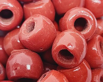Rouge opaque (100) - Perles de poney indiennes en verre vintage