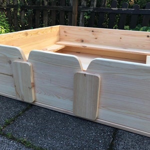 Whelping box Whelping box Sleeping place Turtle house Cat bed Dog bed