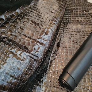 2oz Olive green alligator crocodile belly print embossed sheepskin lambskin leather full hide, liner panel, sheet, Crafting leather, 4-6 sqf