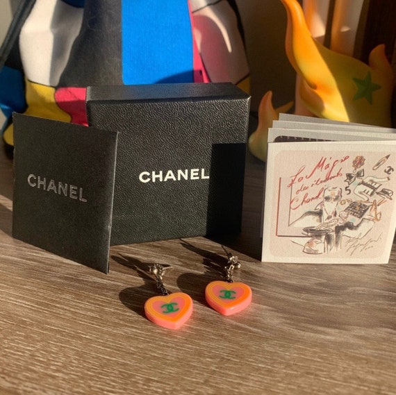 Vintage CHANEL heart earrings