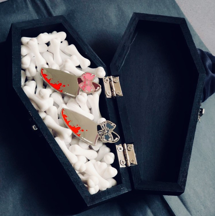 Yandere Hard Enamel Butcher Knife Bow Lapel Pin Badge ヤンデレ Etsy