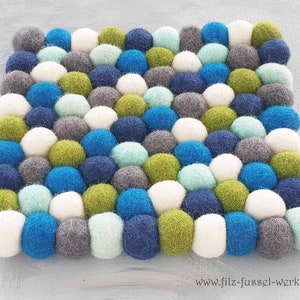 Felt ball coaster round 20cm grün/blau