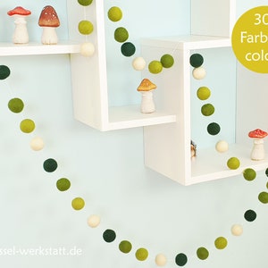 Garland, many colors and sizes, children's room, decoration, felt balls, baby room, wall decoration, playroom, pom-pom garland, green