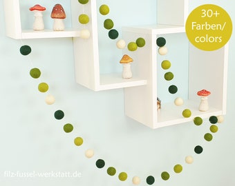 Garland, many colors and sizes, children's room, decoration, felt balls, baby room, wall decoration, playroom, pom-pom garland, green