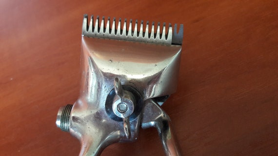 mechanical hair clippers